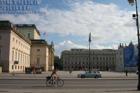 Berlin, grad sa dve duše