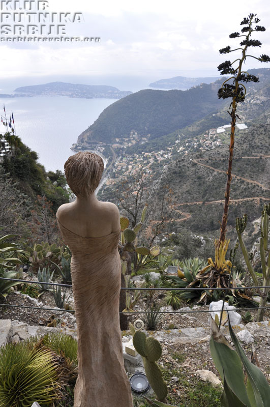 eze1