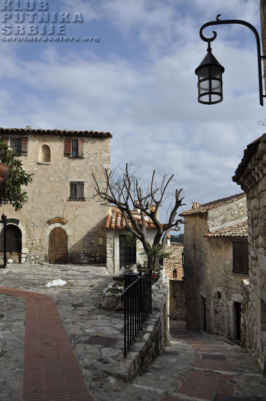 eze2