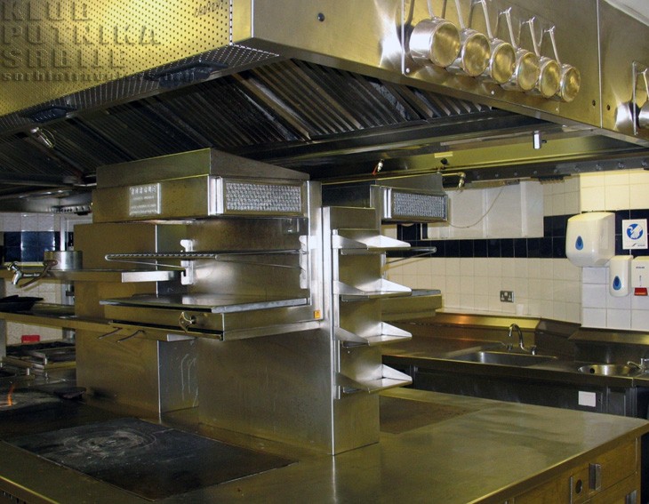 ritz-kitchen