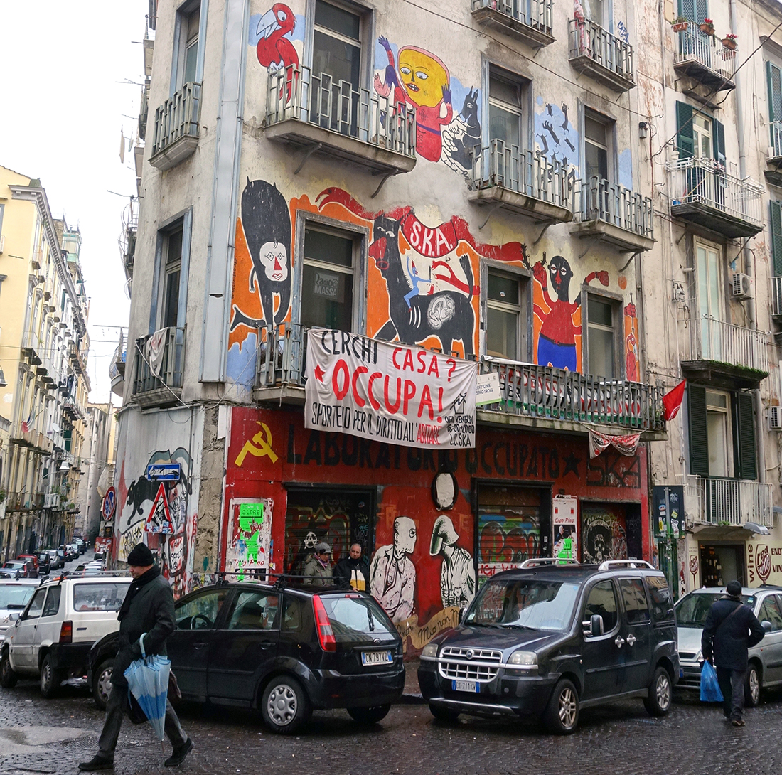 occupa napoli