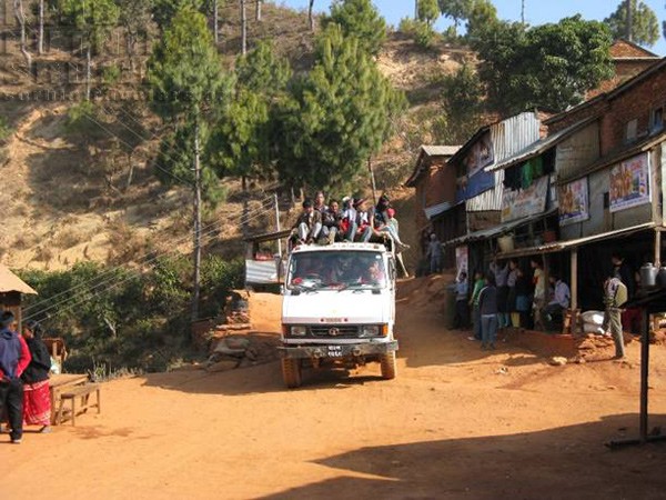 nepalski autobusi