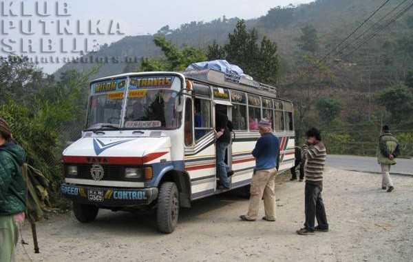 Nepal, autobus