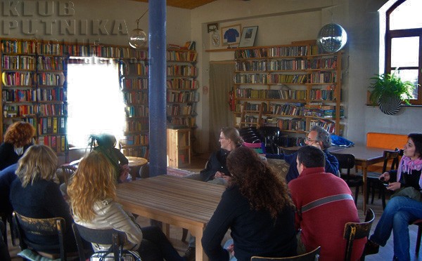 Komuna Niederkaufungen library