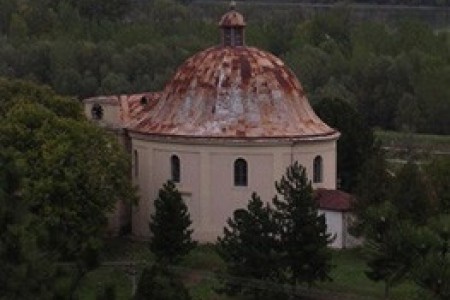 Kapela mira i okrugli sto